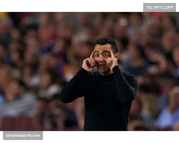 巴萨发布赛前训练视频，哈维重点演练肋部小范围配合